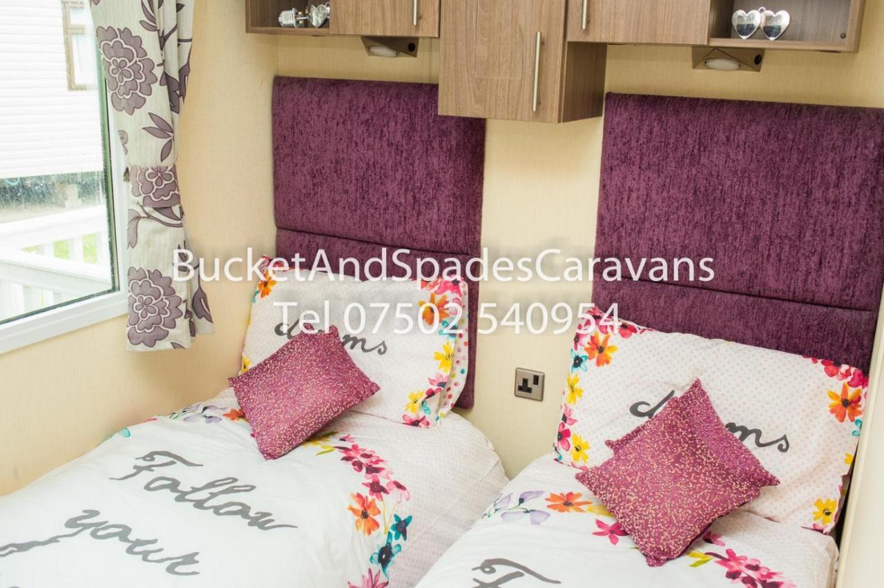Bucket&spades caravans Blackpool Extérieur photo
