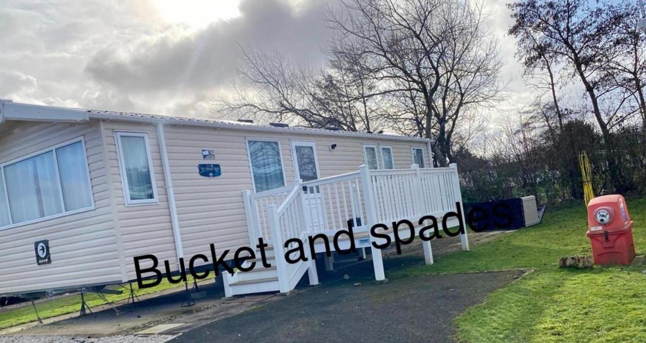Bucket&spades caravans Blackpool Extérieur photo